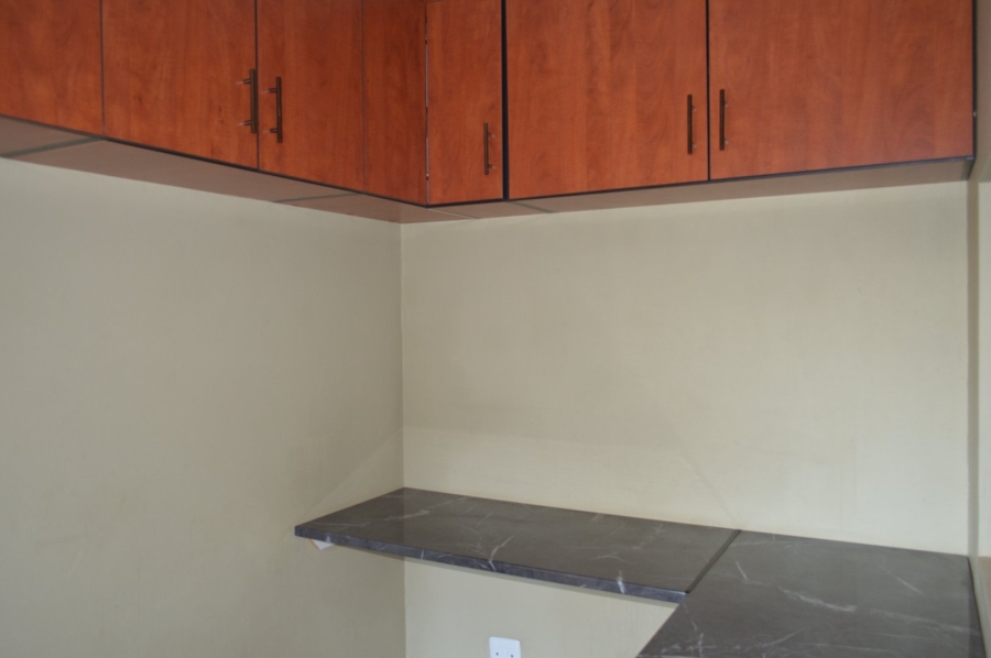 6 Bedroom Property for Sale in Flamwood North West